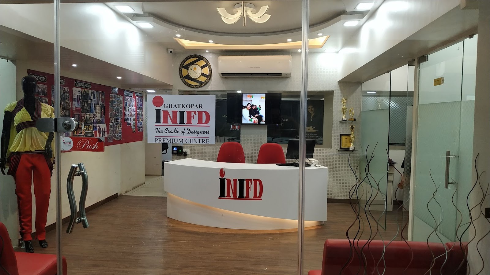 INIFD (International Institute of Fashion Design) – Multiple Locations